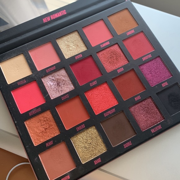 Beauty bay Love Palette - Picture 2 of 5